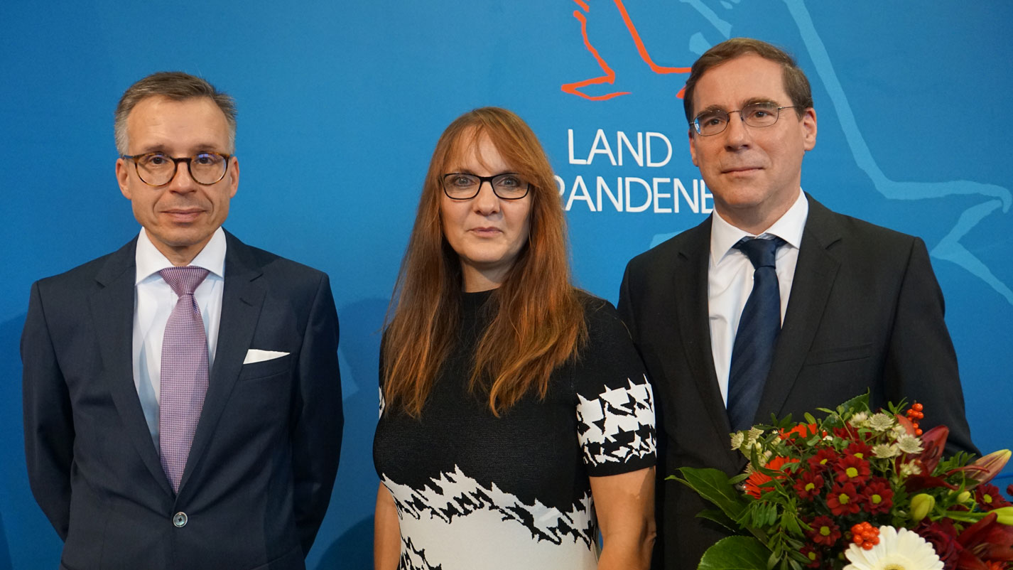 Finanzstaatssekretär Frank Stolper, Ministerin Katrin Lange, Europastaatssekretär Jobst-Hinrich Ubbelohde (v.l.) Frank Stolper, Katrin Lange, Jobst-Hinrich Ubbelohde